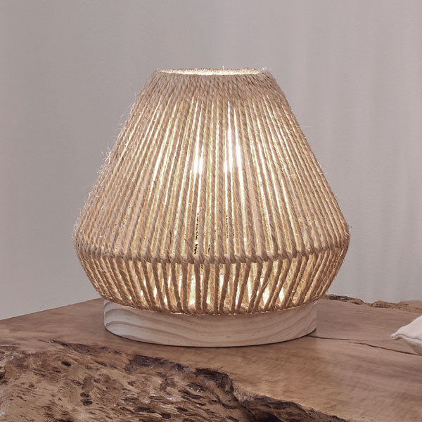 Logo Luxcambra - Iluminación y diseño